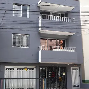 Living Poblado Manila 301 F Individual Habitación en casa particular