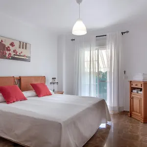 https://casa-simbad-en-estepona-costa-del-sol.es-andalucia.com