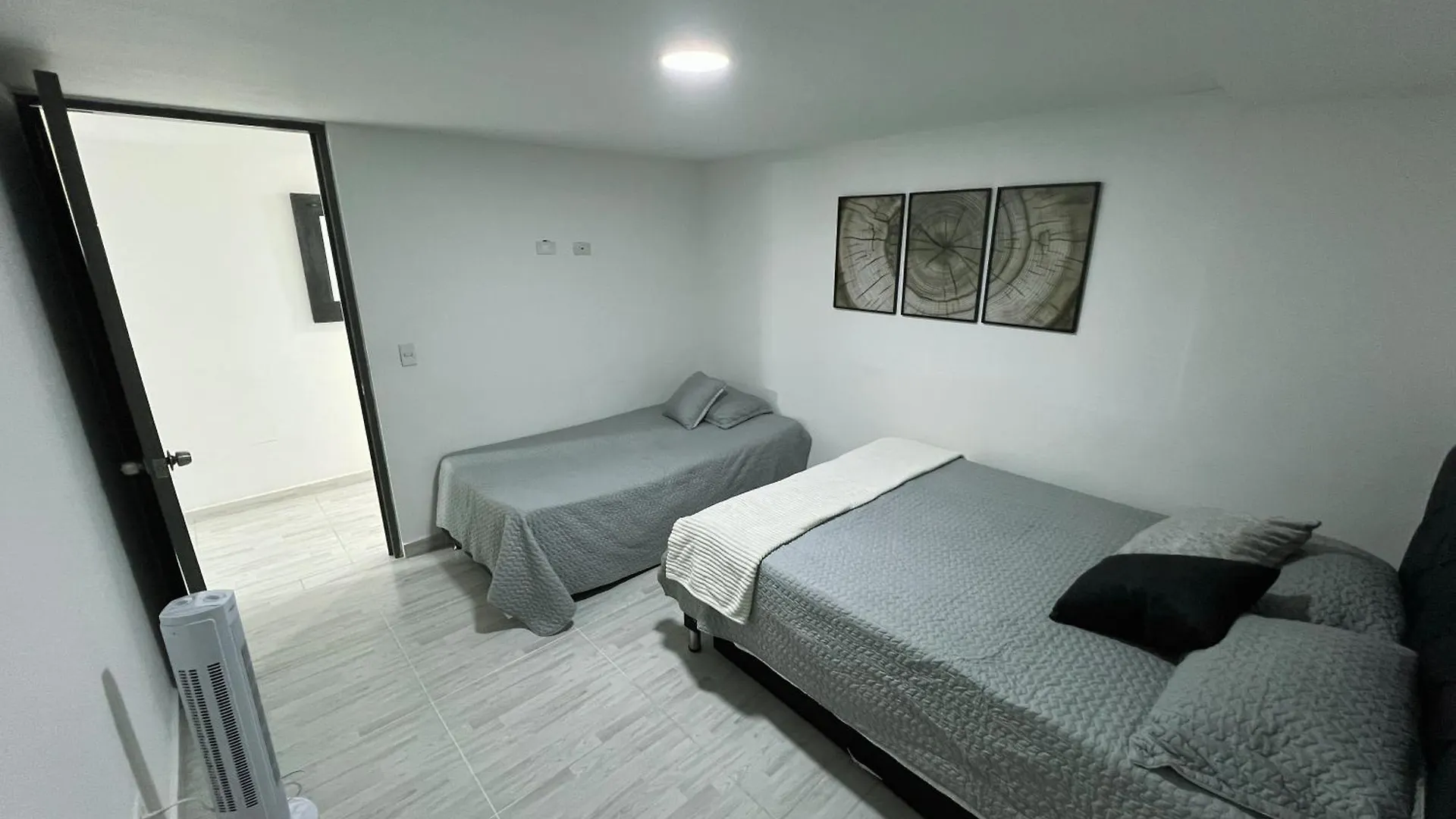 Comodo Y Amplio Apartamento En Laureles Medellín