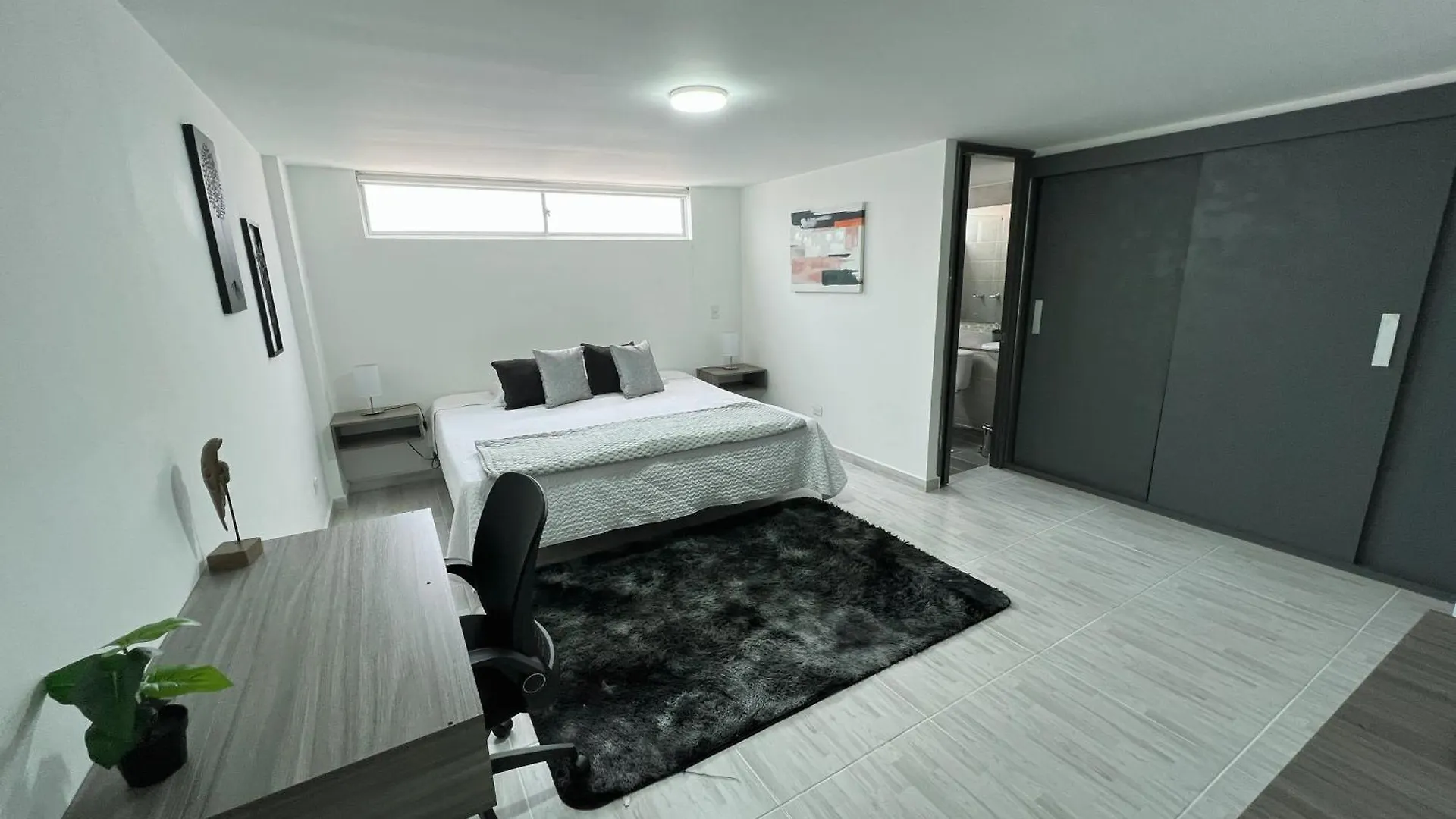 Comodo Y Amplio Apartamento En Laureles Medellín