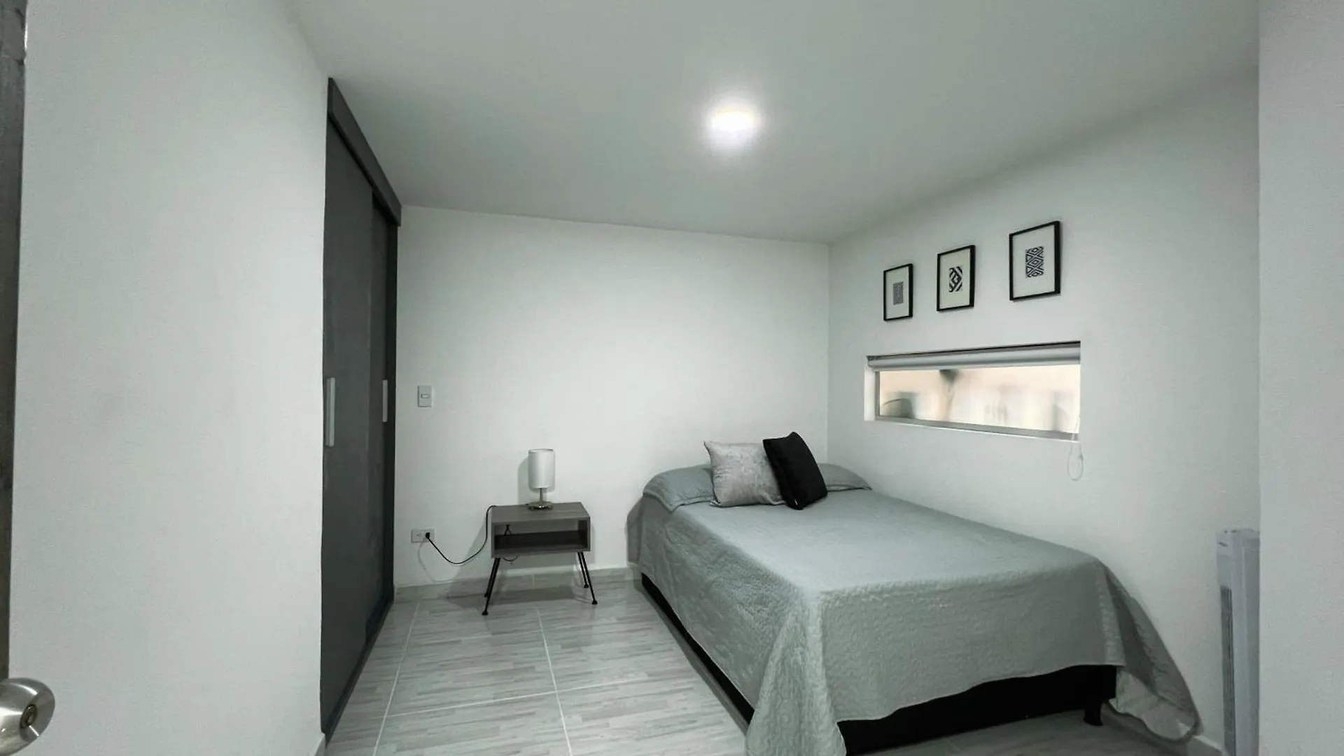 Comodo Y Amplio Apartamento En Laureles Medellín Colombia